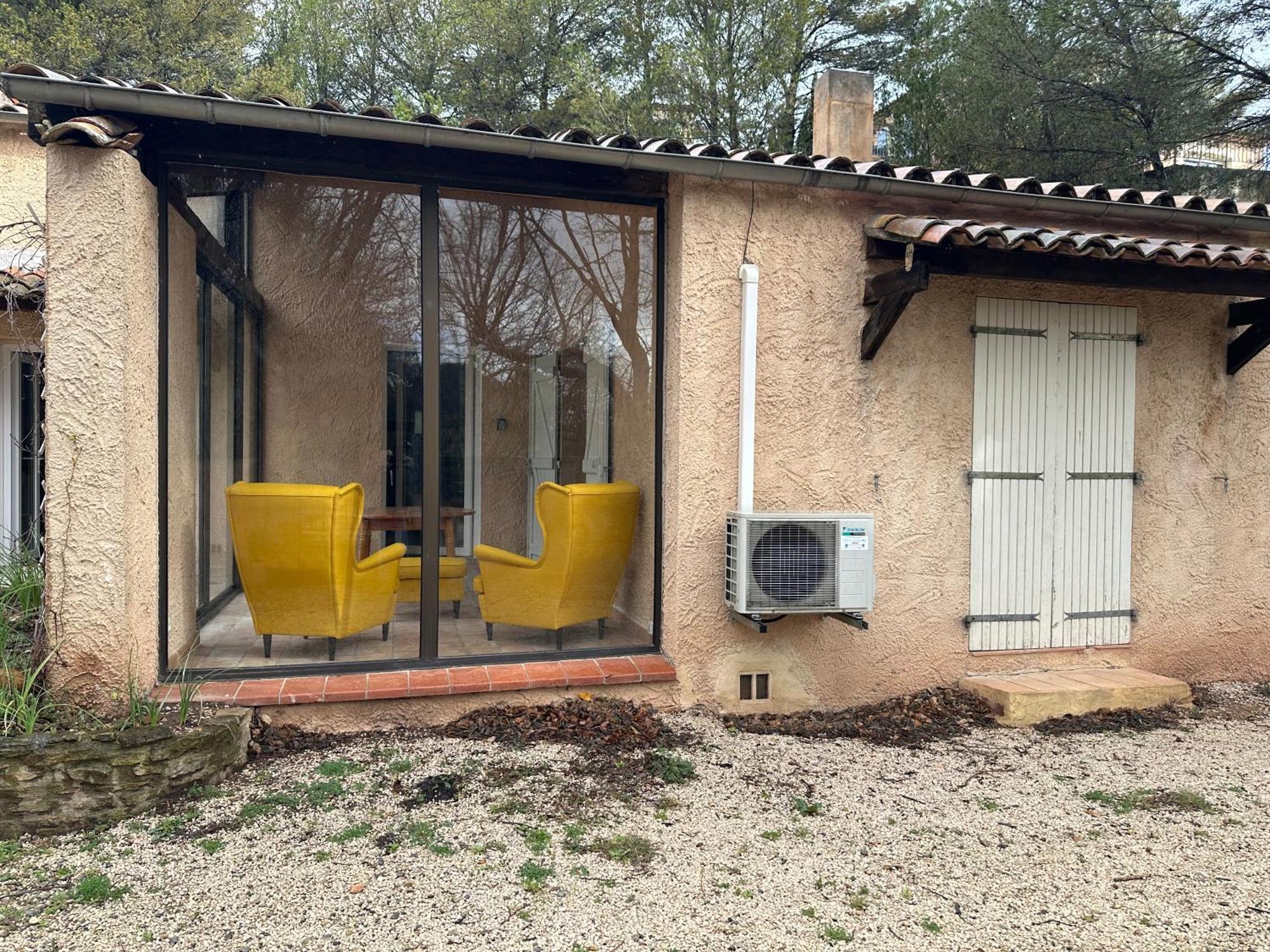 Maison Au Pied De La Sainte Victoire Puyloubier Exterior photo